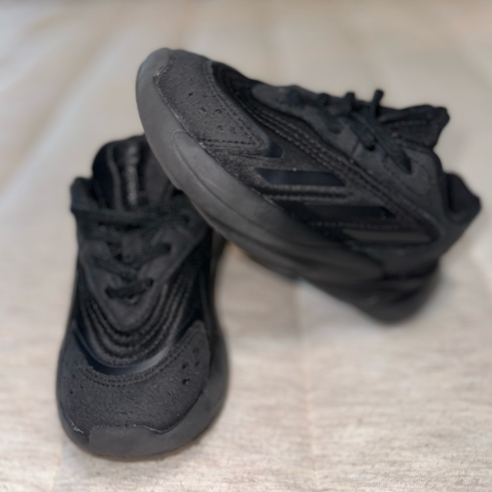 Toddler adidas Originals Ozelia